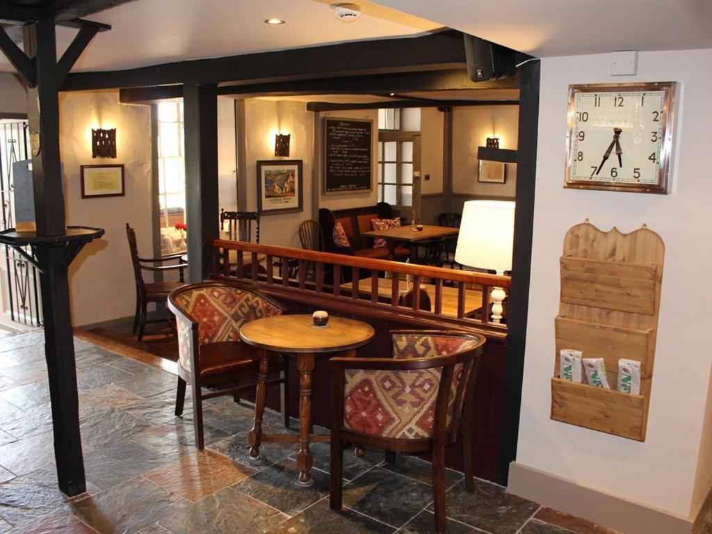 Cockhaven Arms Hotel Bishopsteignton ภายนอก รูปภาพ