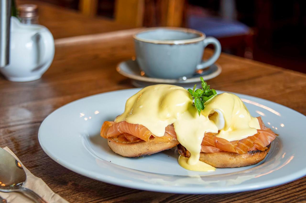 Cockhaven Arms Hotel Bishopsteignton ภายนอก รูปภาพ