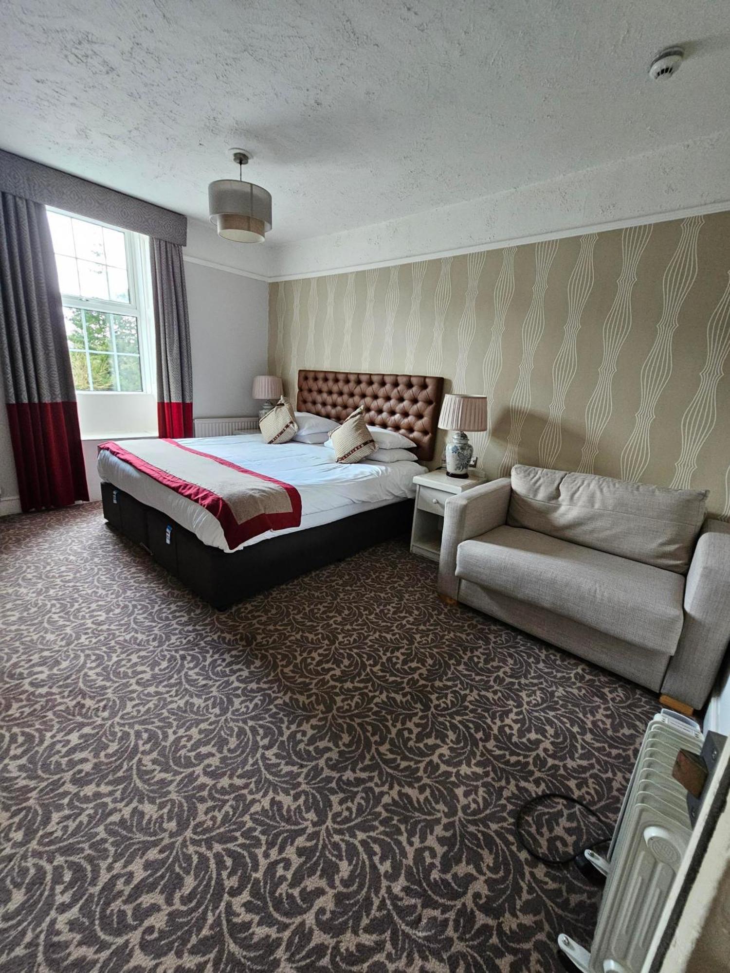 Cockhaven Arms Hotel Bishopsteignton ภายนอก รูปภาพ